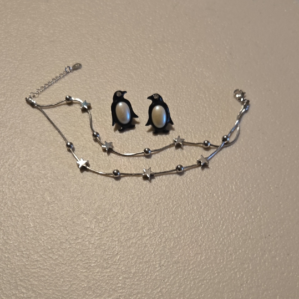 Silver Star Bracelet and Penguin pierced Earrings Set